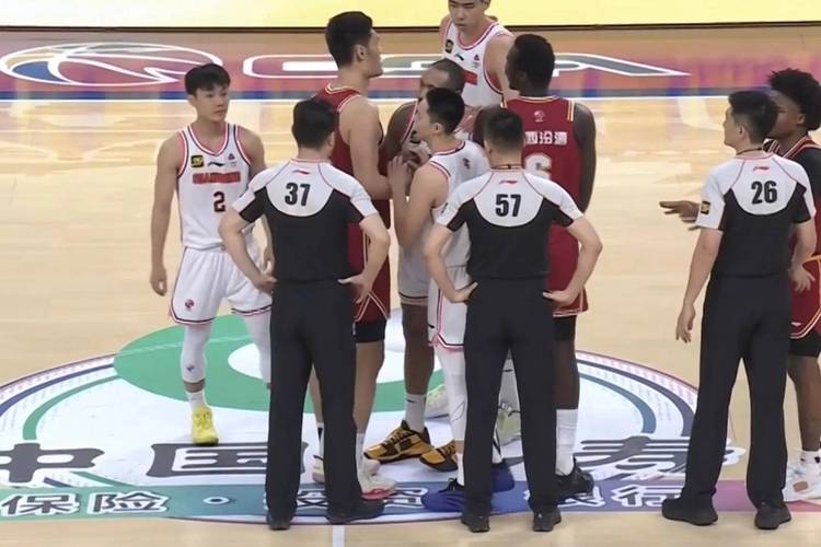 任骏飞身高多少？广东男篮名将身高体重大揭秘