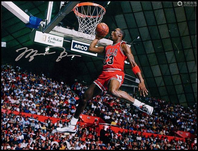 乔丹打球干净吗？揭秘篮球之神的比赛细节