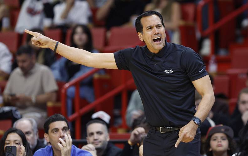 热火主教练是谁？揭秘NBA名帅斯波尔斯特拉的执教生涯
