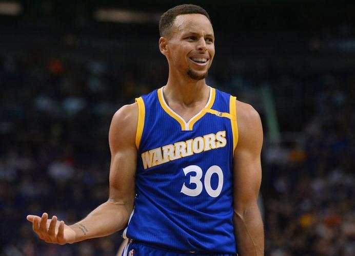 想知道贝弗利年薪多少？看看他职业生涯的薪资变化！