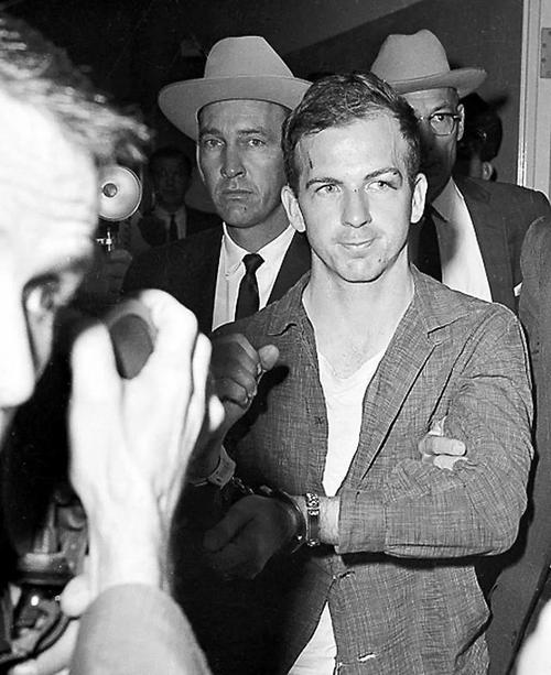 肯尼迪总统为何如此深入人心?探秘他受欢迎的原因