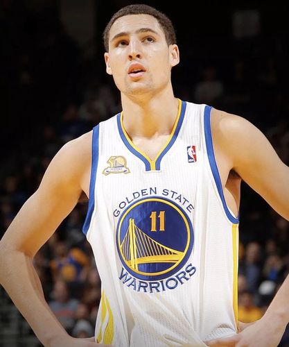 克莱汤普森的身高体重是多少？深度剖析他的体型