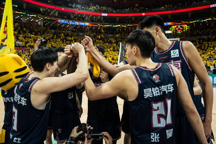 CBA球员黄毅超哪里人？他的家乡和职业生涯