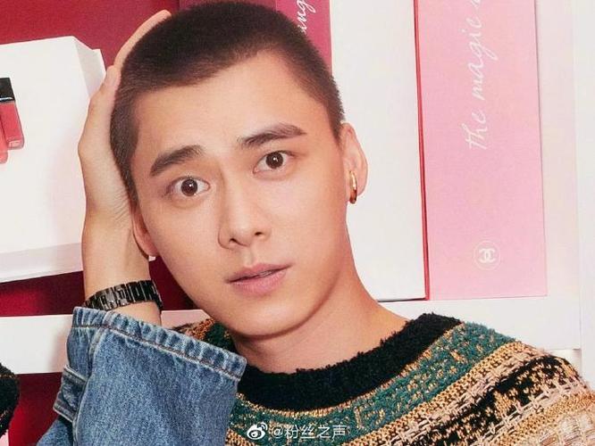 陈伟霆李易峰互摸寸头有多火？(爆红事件全程回顾)
