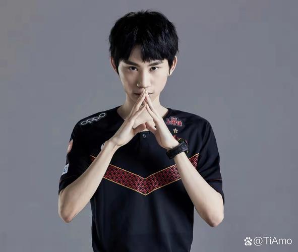 doinb微博最新消息(快速掌握他赛事情报和生活新闻！)