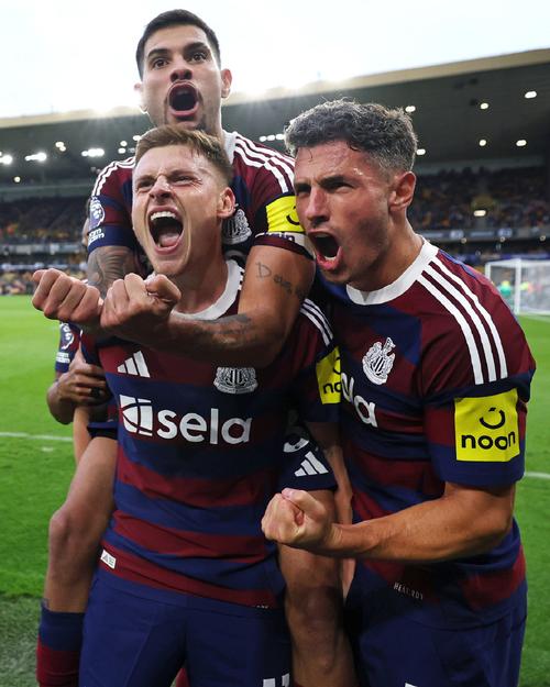 约翰巴恩斯经典进球有啥？(盘点那些精彩瞬间大合集！)