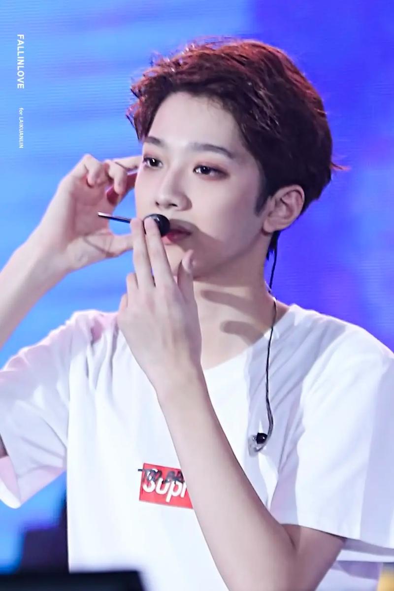 赖冠霖手写信道歉粉丝们什么态度?粉丝力挺支持到底