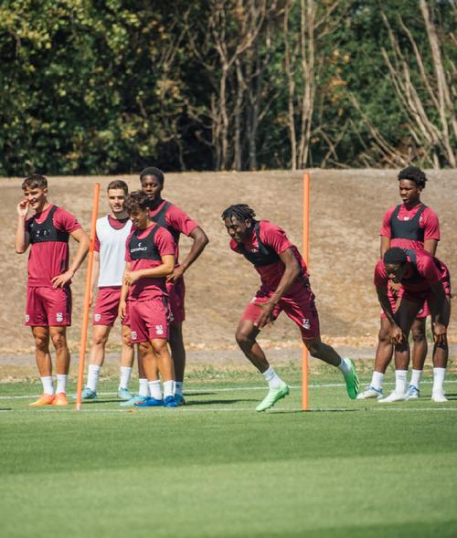 西汉姆联vs维堡直播哪里看?这5个网站免费高清播放!