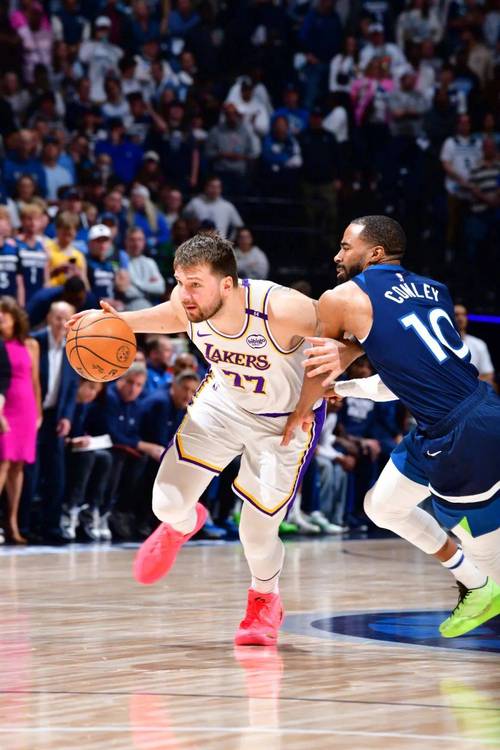 湖人结束五连败的启示：做好这些事季后赛稳了