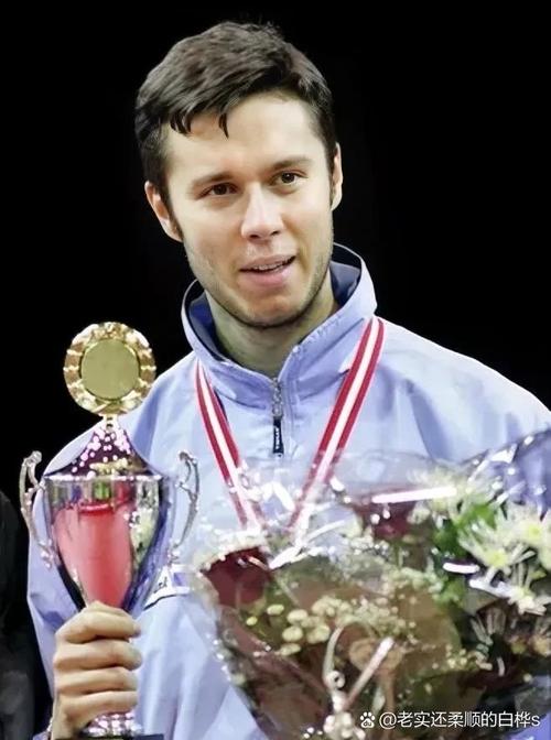 荷兰门将克鲁尔怎么评价他？球员球迷分享真实看法！