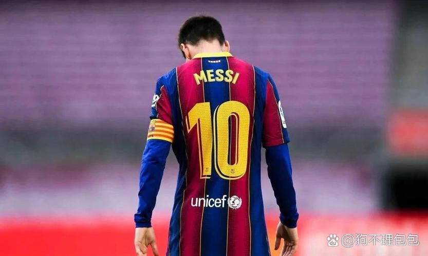 西媒曝梅西将与巴萨续约了(为何最终选择留在巴萨内幕)