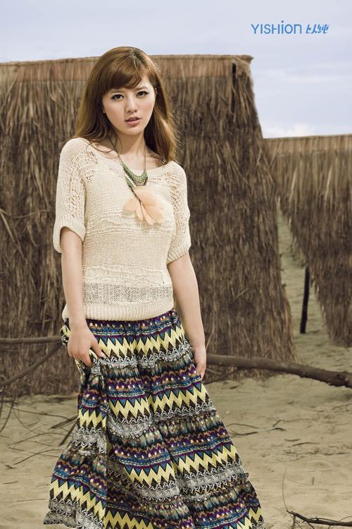 阿兰达瓦卓玛整容前美不美?网友热议大揭秘!