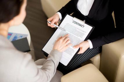 穆尼亚因合同值不值(谈判要点与市场价值分析)