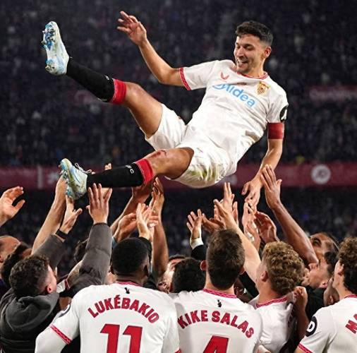 赫苏斯纳瓦斯是谁？带你了解这位顶级边路飞翼的生涯！