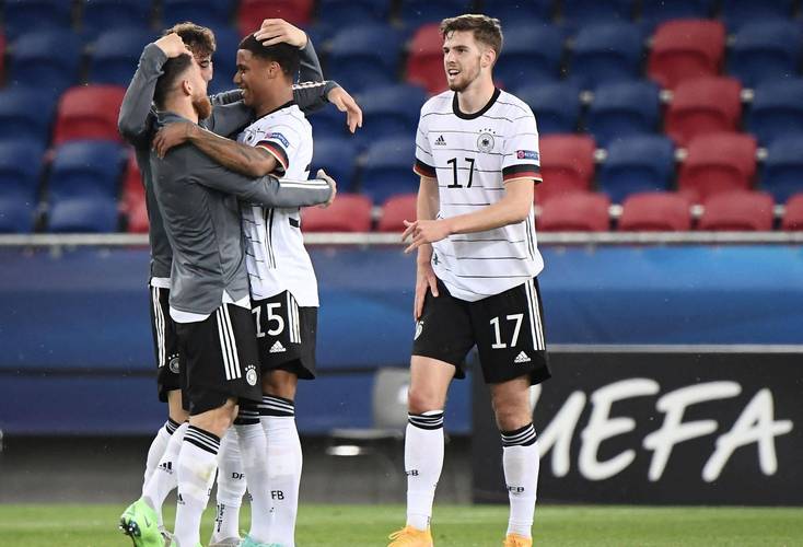 英格兰vs德国比赛结果如何?最新比分分析带你全面了解!