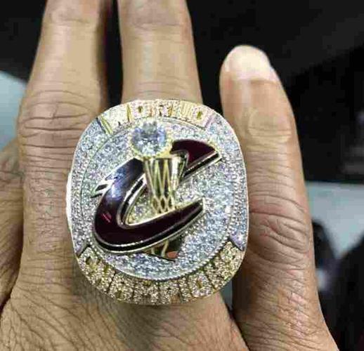 邓台琼斯职业生涯亮点?夺冠经历全面盘点!