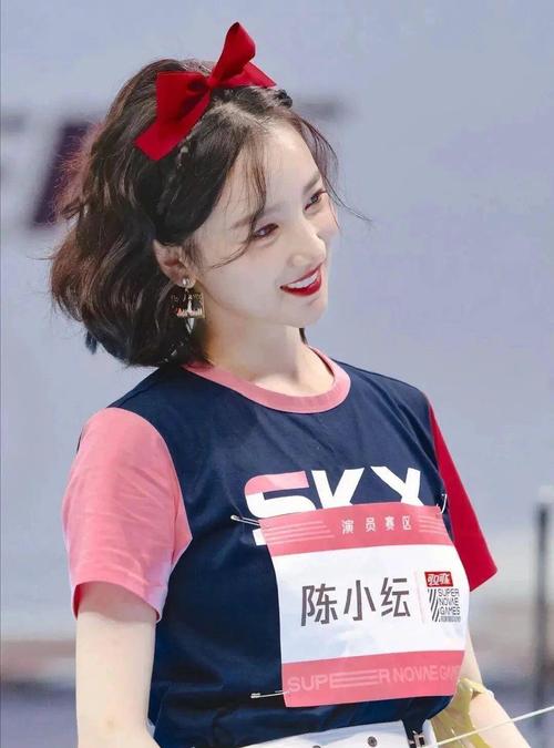 陈小纭选队长时的表现对团队影响多大？深入分析后果！