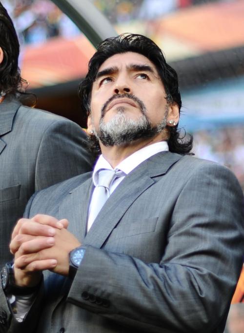 怎么下载马拉多纳经典图片高清？(3步简单获取免费源！)