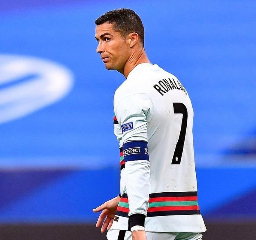 罗纳尔多新冠阳性最新消息！球星健康状况实时追踪