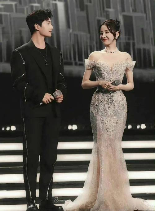 迪丽热巴杨洋在一起了吗?关键证据曝光深度解读内情