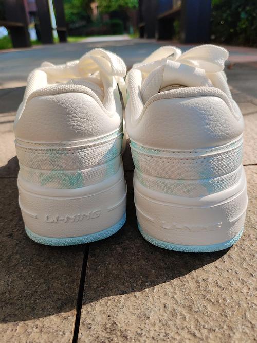 李宁鞋子清洁保养法？几步轻松搞定不伤鞋！