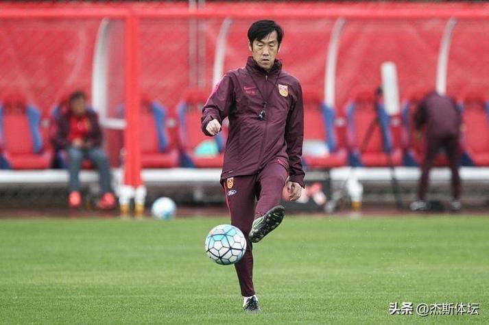 高洪波为什么不用郑智？真相曝光内幕与教练决定！