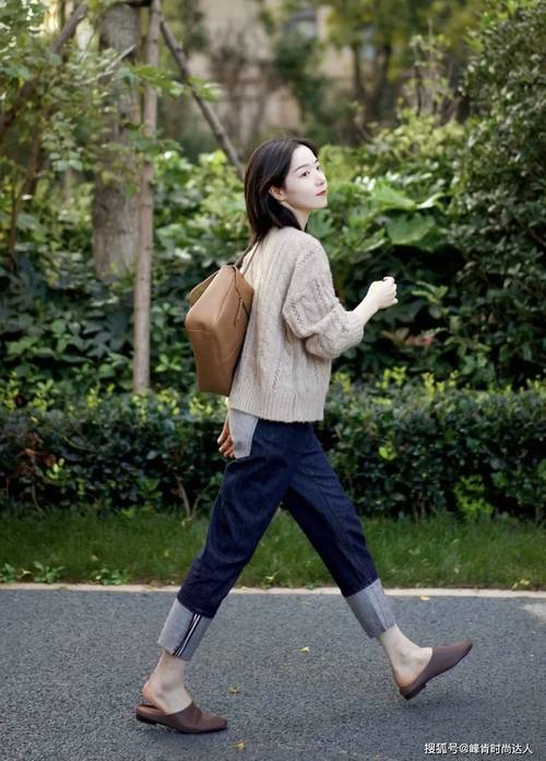 重回90年代!回到过去mv如何完美复刻怀旧氛围?