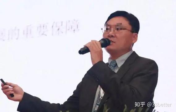 鲍毓明再度回应引发哪些争议(公众反应汇总解读)