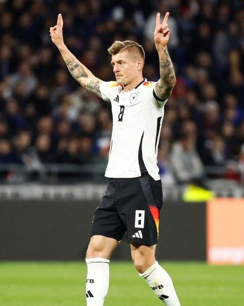 克罗斯能首发吗？教练团最新决定曝光