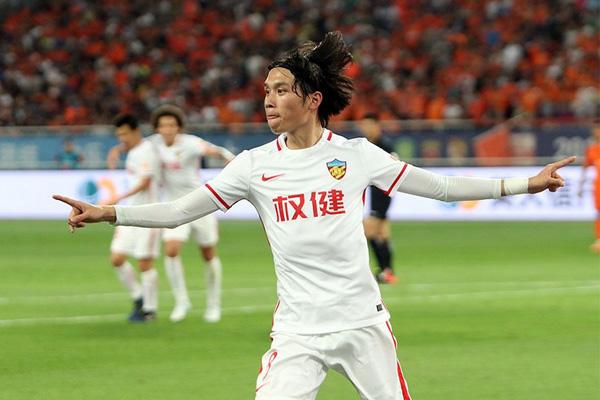 张修维足球生涯转折点：从低谷到爆发的逆转故事！