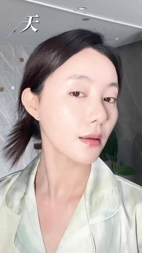 度娘刘冬素颜如何保持？日常护肤只需做对三件事