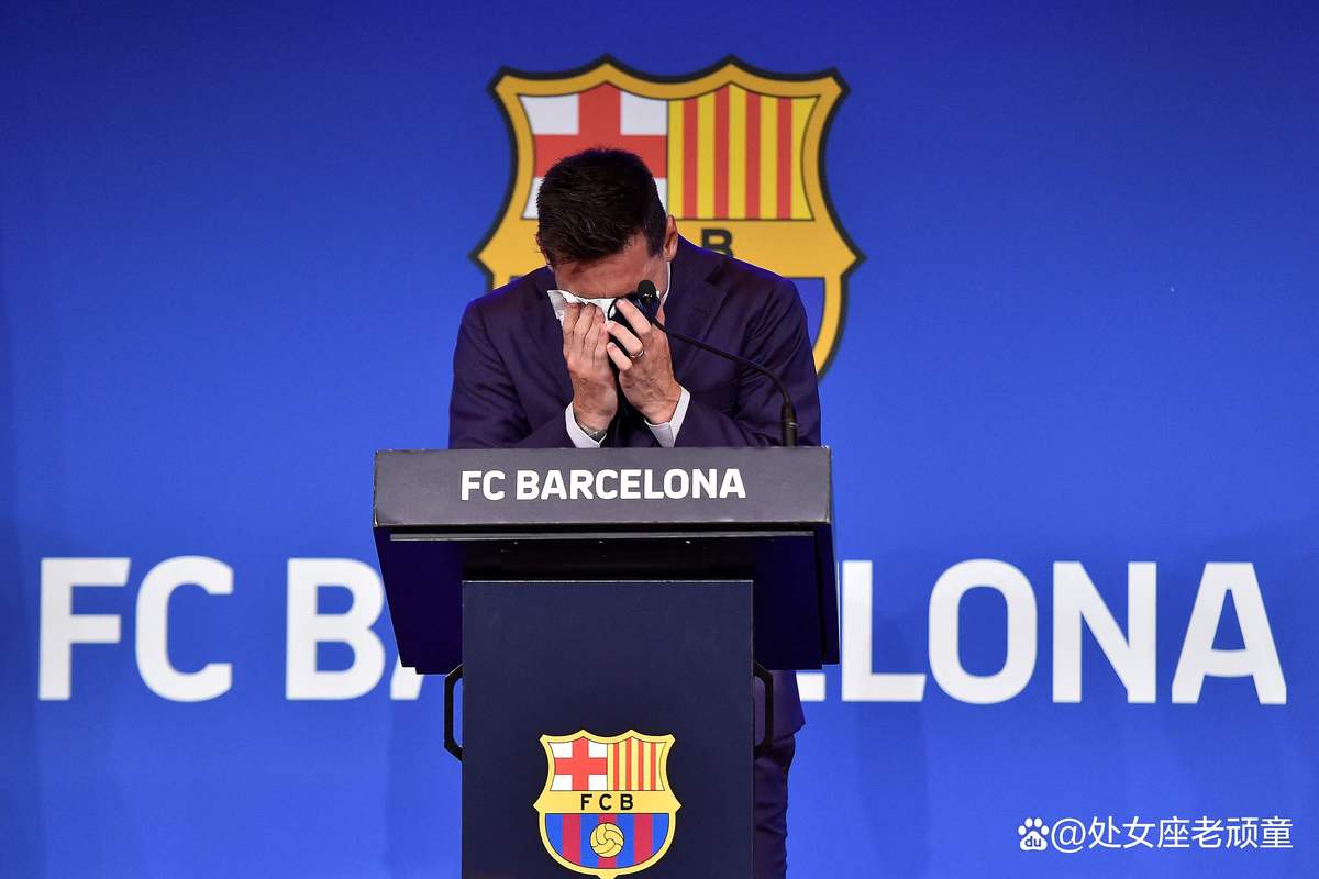 巴黎官宣梅西加盟未来如何发展?(专家预测战术变革趋势)