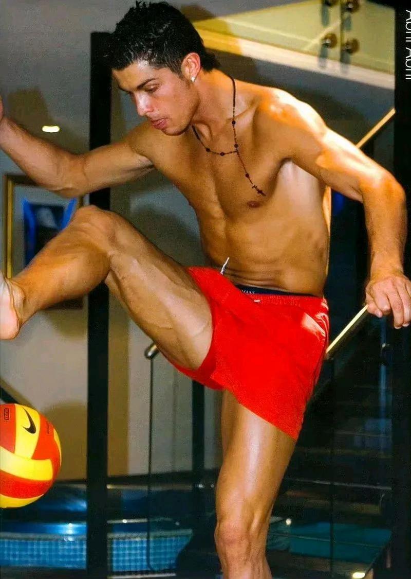 怎么练成c罗的弹跳力？(三步训练法轻松提升跳跃)