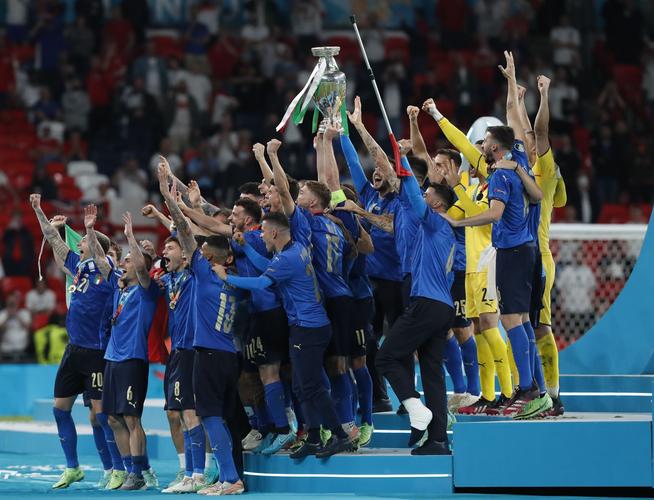 英格兰球迷群殴意大利球迷后续进展？最新事件追踪报道！