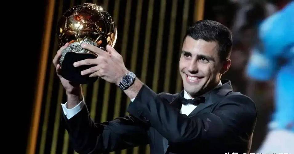 2021年欧洲杯最佳球员是谁?金球奖得主揭晓!