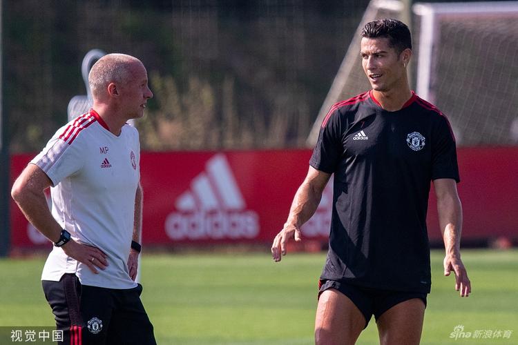 c罗曼联首训来了！现场直击五大精彩看点！