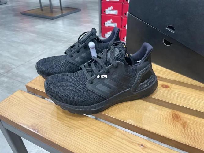 阿迪达斯ultra boost怎么样?穿过的都赞不绝口跑鞋实测