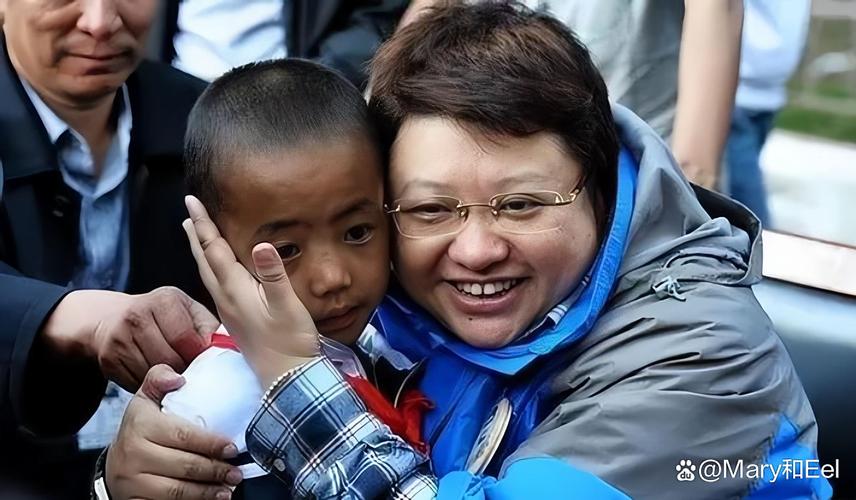 网友怎么看韩红力挺(她的20字支持引发热议！)