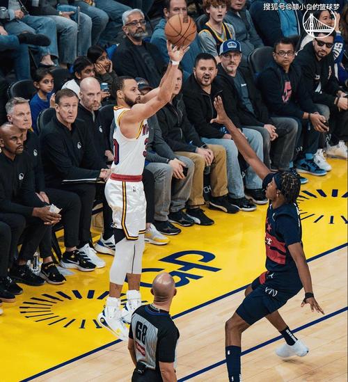 奥科吉打库里脚踝事件引发多大关注?新闻排行榜前几说透