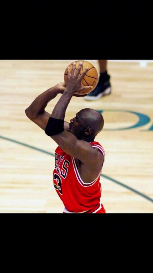 乔丹投篮动作怎么练习？(3个秘密让你命中率飙升)