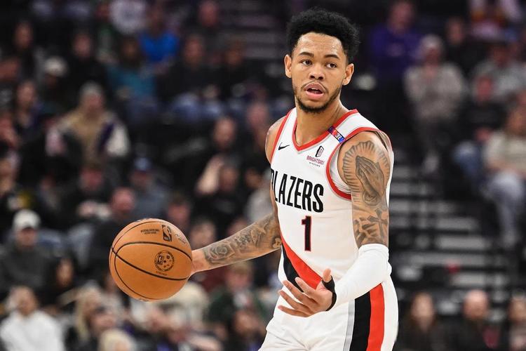 美媒曝西蒙斯面临破产风波！球员职业生涯外最大挑战