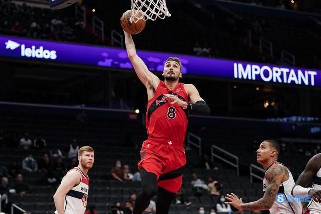 萨姆-德克尔为什么强？分析他独特的篮球优势特点！