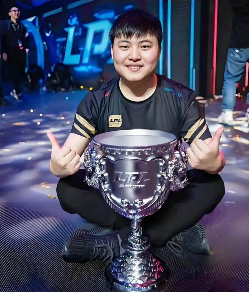 uzi退役仪式影响多大?电竞圈震动深度解读!