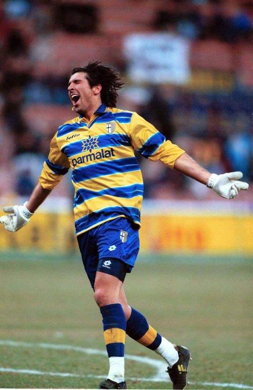 天下足球布冯怎么回顾职业生涯?(这些经历太精彩了!)