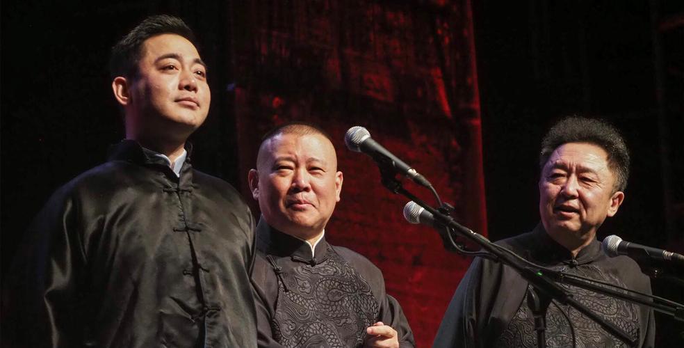 孔云龙扒马褂相声为啥这么火？一探究竟精彩看点！