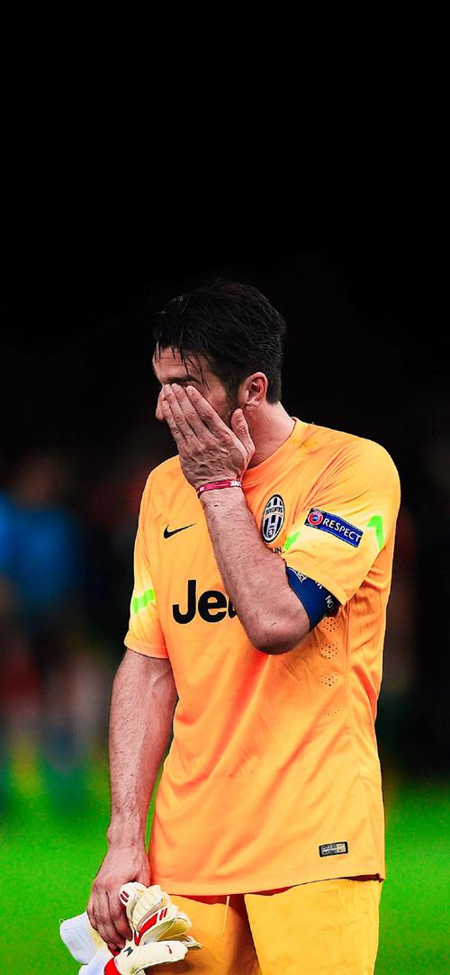 天下足球布冯怎么回顾职业生涯?(这些经历太精彩了!)