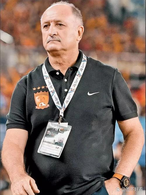 佩克尔曼是谁？带你认识这位足坛传奇教练的一生