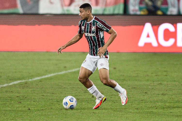 中国韩国足球比赛直播怎么观看？(免费平台与时间安排推荐！)