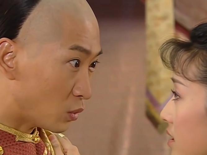 尔康紫薇骑马剧情解读(揭秘背后情感故事细节)