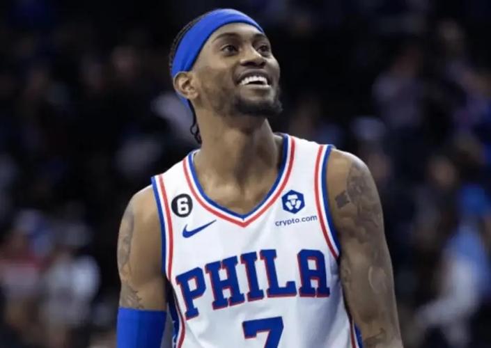 如何成为麦克-哈里斯粉丝？分享追星攻略技巧！